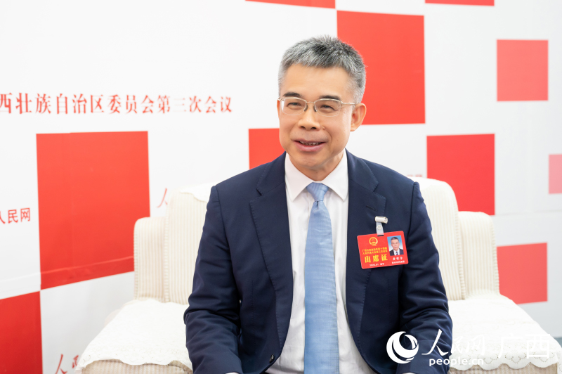 黃智宇代表接受專訪。人民網(wǎng)記者 嚴立政攝